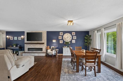 7844 Conroy Way, Inver Grove Heights, MN 55076