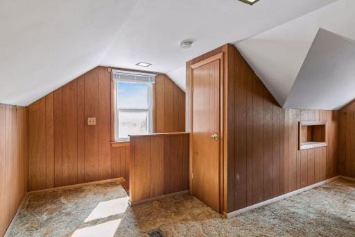 23 East Road, Circle Pines, MN 55014