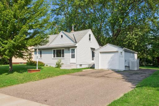23 East Road, Circle Pines, MN 55014