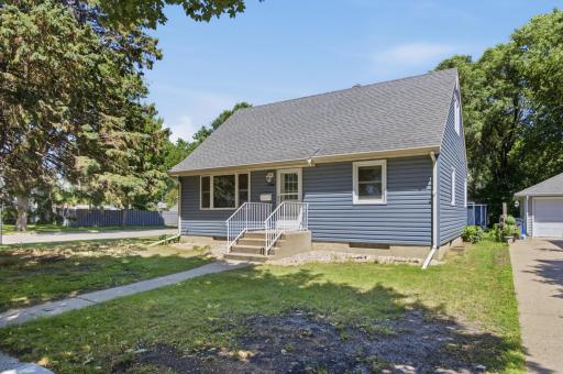 1102 1st Street S, Moorhead, MN 56560