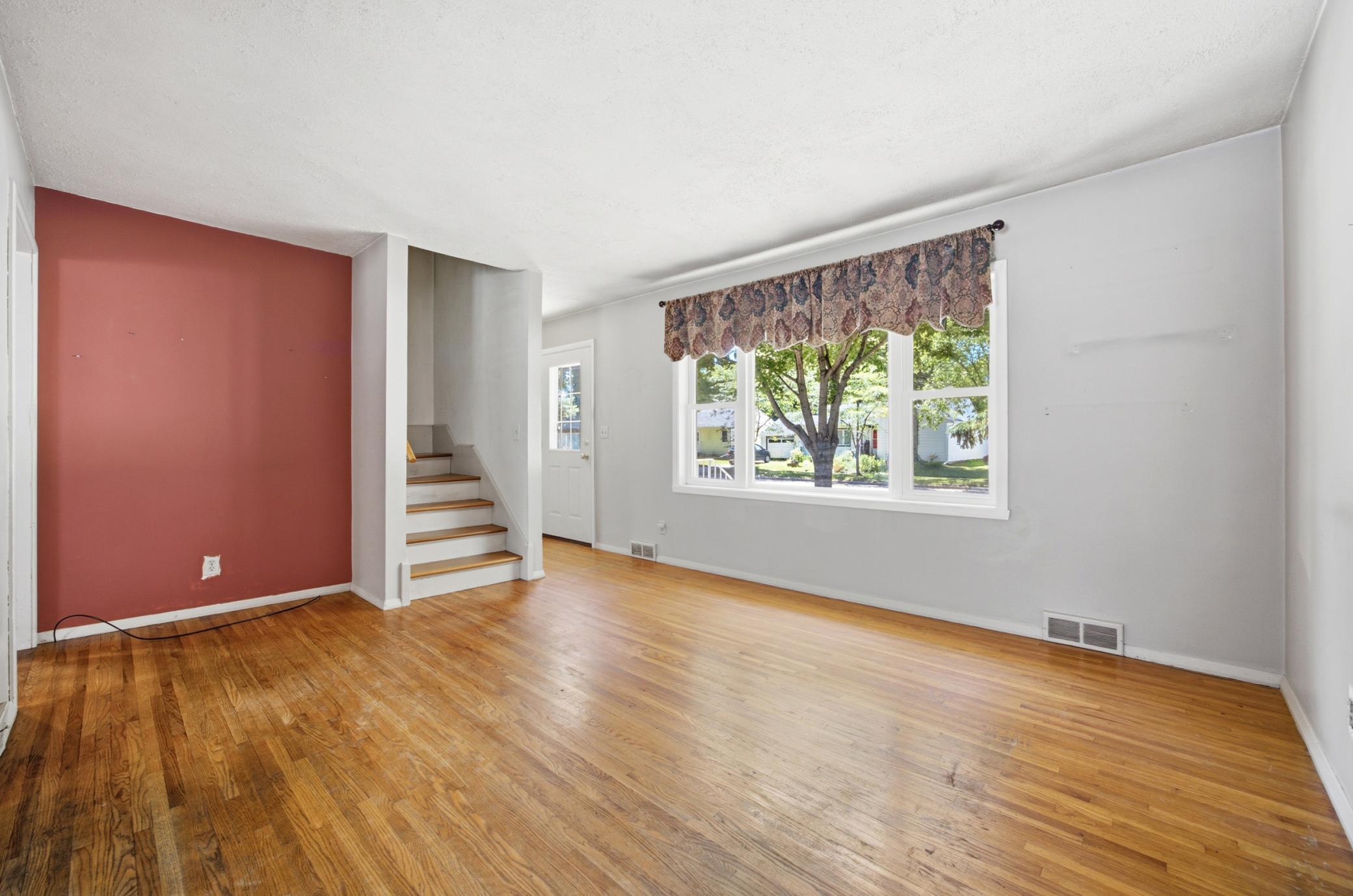 Living Room.jpg