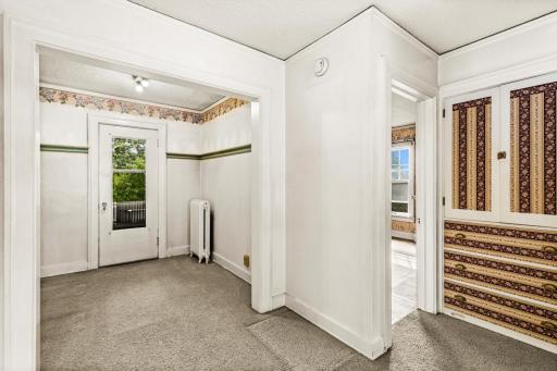 Reading Nook with entry to Upper Covered Porch