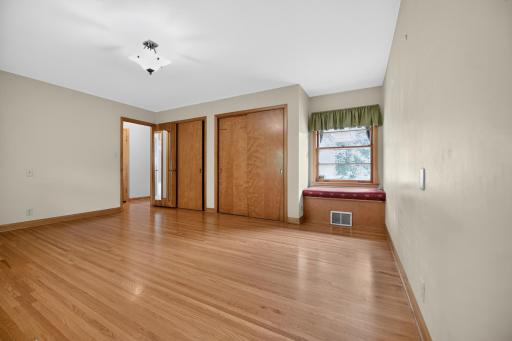 5004 Yvonne Terrace, Minneapolis, MN 55436
