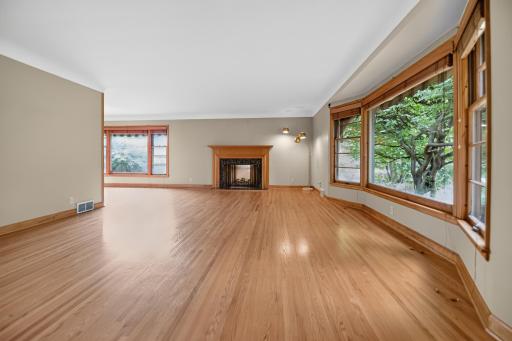 5004 Yvonne Terrace, Minneapolis, MN 55436
