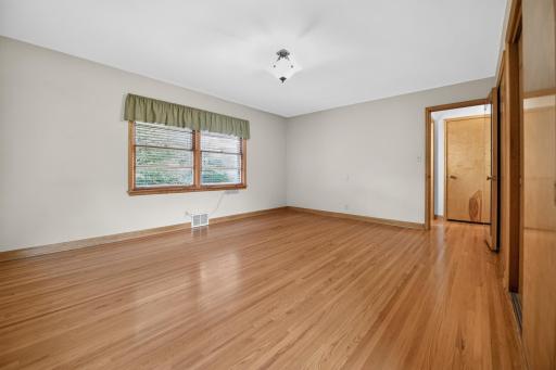 5004_Yvonne_Terrace-7030.jpg primary1.jpg