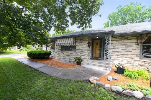 5004 Yvonne Terrace, Minneapolis, MN 55436
