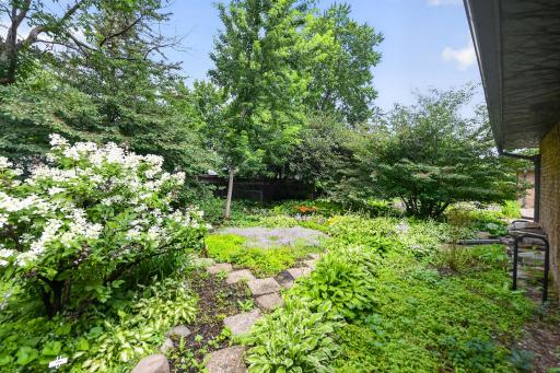 5004 Yvonne Terrace, Minneapolis, MN 55436
