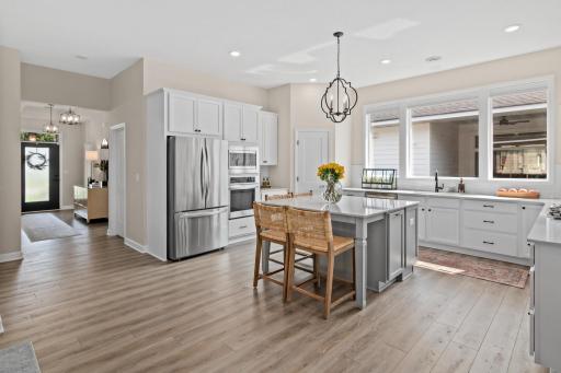 17774 Everest Avenue, Lakeville, MN 55044