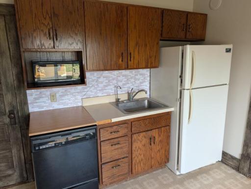21509 600th Avenue, Wells, MN 56097