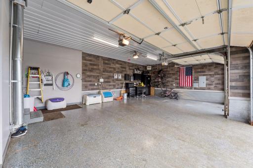 Large Finished & Heated Garage with Epoxy Floors
