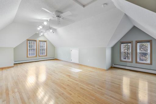 1342 Stagecoach Trail S, Afton, MN 55001