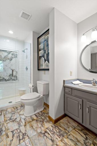7600 Eileen Street, Eden Prairie, MN 55346