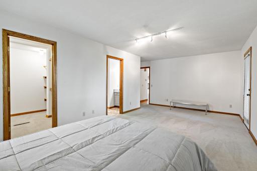 7600 Eileen Street, Eden Prairie, MN 55346