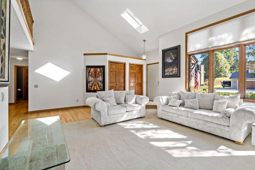7600 Eileen Street, Eden Prairie, MN 55346