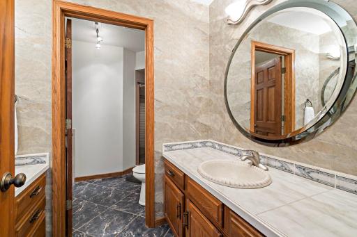 7600 Eileen Street, Eden Prairie, MN 55346