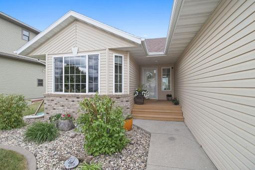 610 3rd Street E, Horace, ND 58047