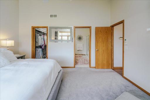 3084 Wilds Ridge Court NW, Prior Lake, MN 55372
