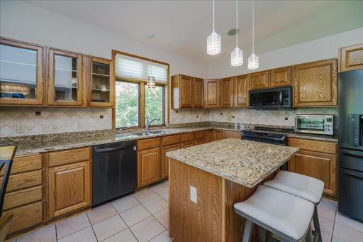 3084 Wilds Ridge Court NW, Prior Lake, MN 55372