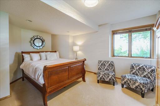 3084 Wilds Ridge Court NW, Prior Lake, MN 55372