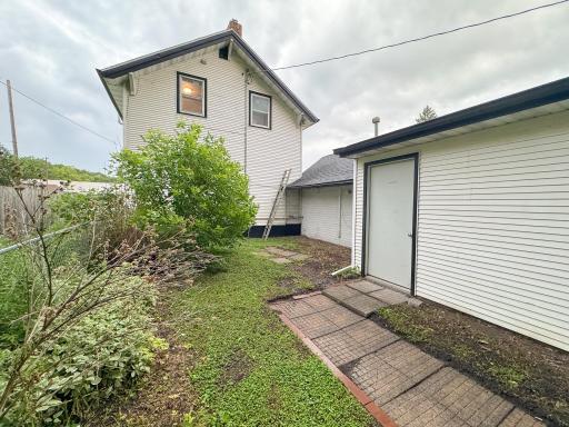 209 11th Street N, Moorhead, MN 56560