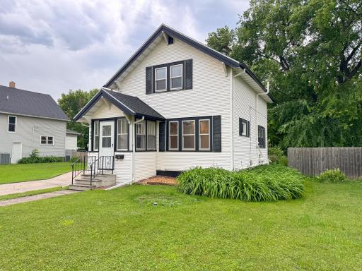 209 11th Street N, Moorhead, MN 56560