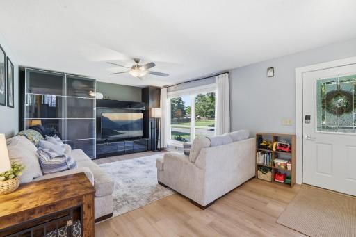 7686 Ivystone Avenue S, Cottage Grove, MN 55016