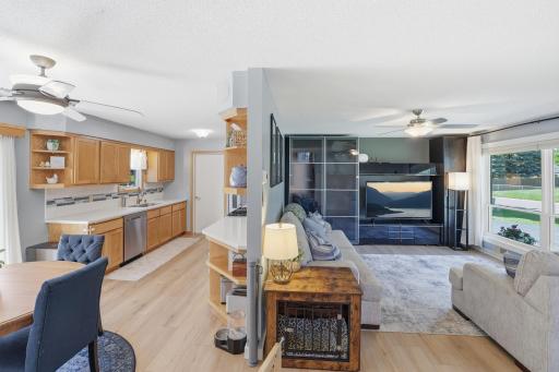 7686 Ivystone Avenue S, Cottage Grove, MN 55016