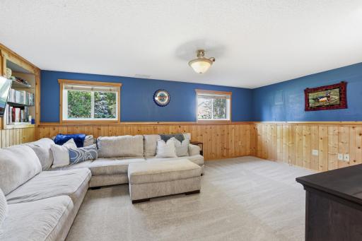 7686 Ivystone Avenue S, Cottage Grove, MN 55016