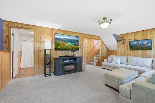 7686 Ivystone Avenue S, Cottage Grove, MN 55016