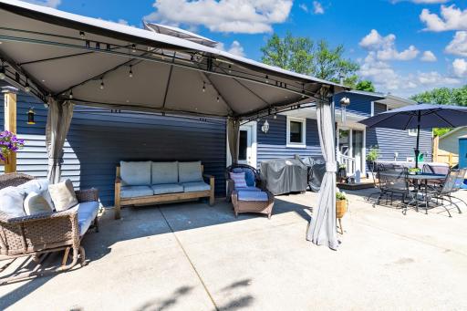 7686 Ivystone Avenue S, Cottage Grove, MN 55016