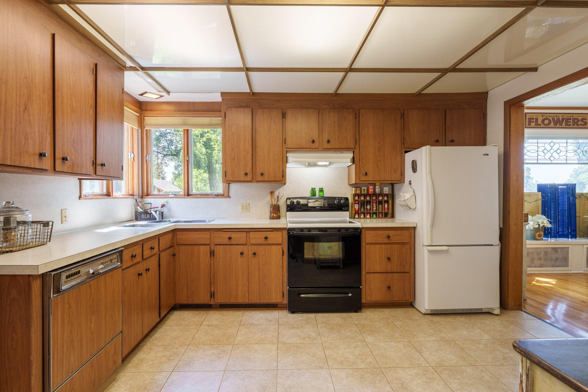 Check out all the storage and the generous counter space for food preparation!