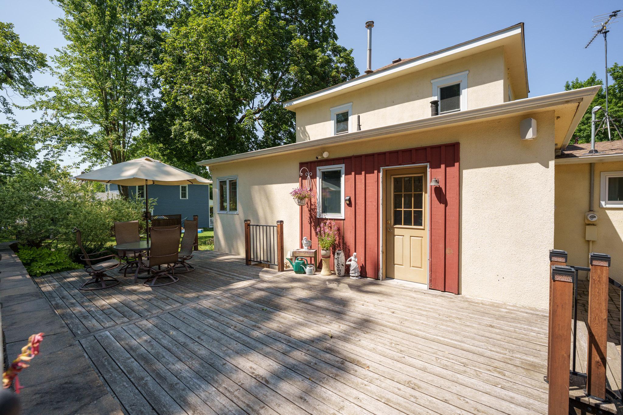 A spacious deck offers the perfect space for 'dining out'! Just a step out the back door!