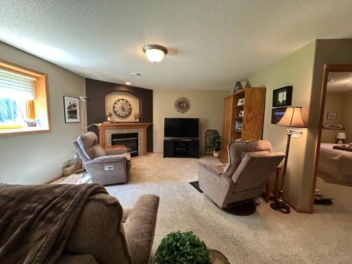 607 13th Avenue N, Moorhead, MN 56560
