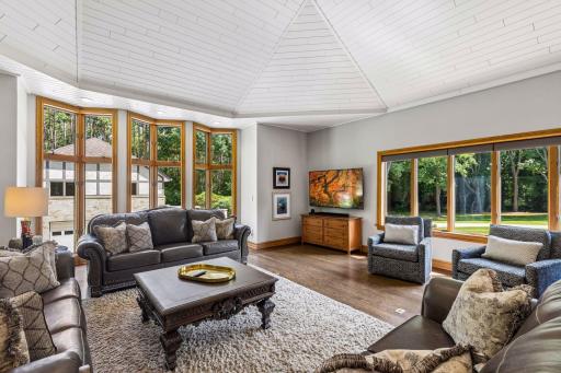 1166 Nightingale Boulevard, Stillwater, MN 55082