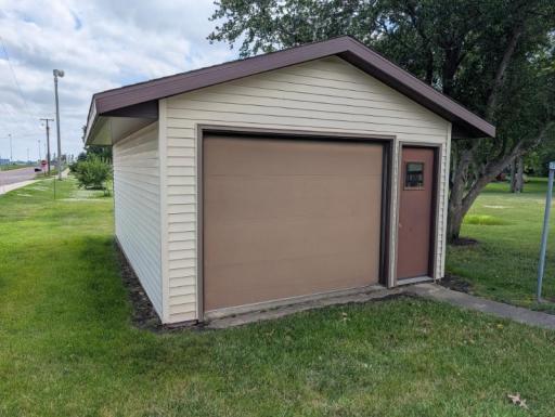 600 8th Street SW, Wells, MN 56097