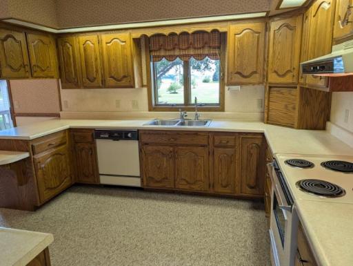 600 8th Street SW, Wells, MN 56097