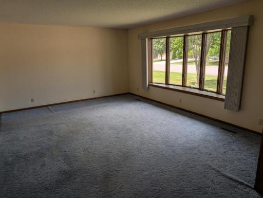 600 8th Street SW, Wells, MN 56097