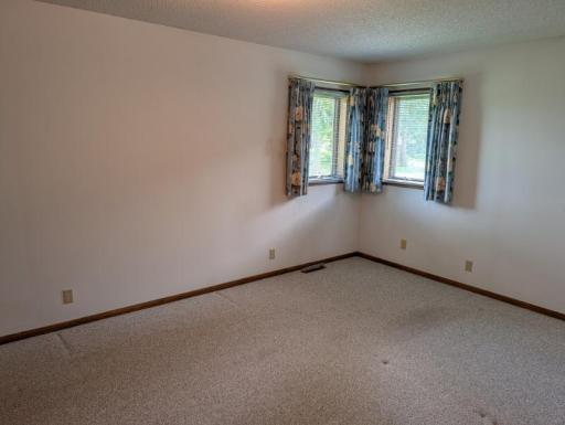 600 8th Street SW, Wells, MN 56097