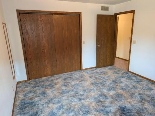 600 8th Street SW, Wells, MN 56097