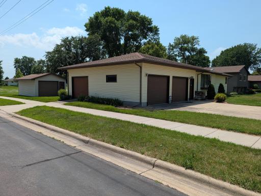 600 8th Street SW, Wells, MN 56097