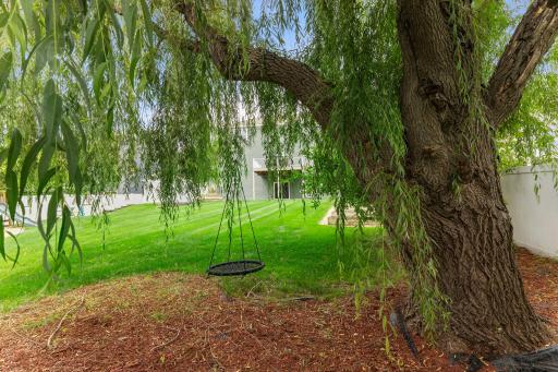 An ideal setting to relax, entertain, and enjoy nature.