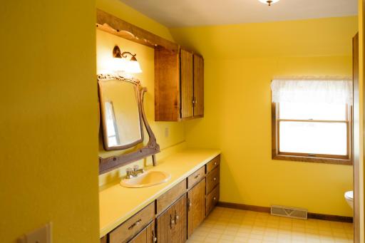 7809 83rd Street SE, Edgeley, ND 58433