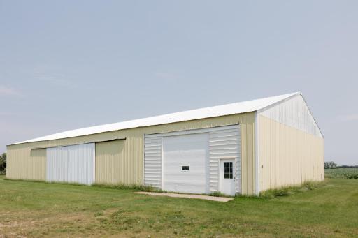 7809 83rd Street SE, Edgeley, ND 58433