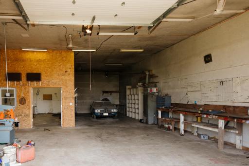 7809 83rd Street SE, Edgeley, ND 58433