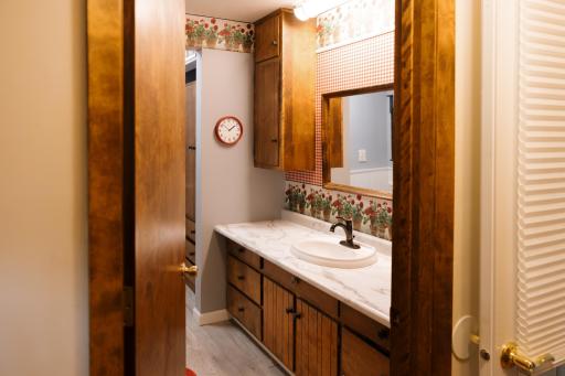 7809 83rd Street SE, Edgeley, ND 58433