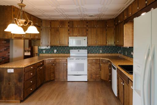 7809 83rd Street SE, Edgeley, ND 58433
