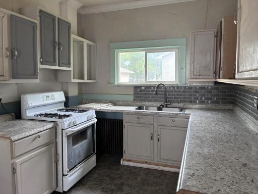 3921 5th Ave E, Hibbing, MN 55746