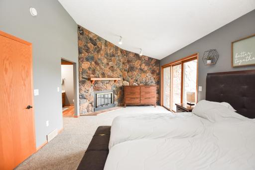 608 37th Avenue S, Moorhead, MN 56560