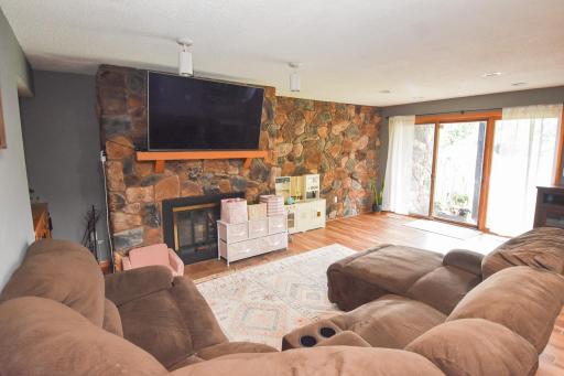 608 37th Avenue S, Moorhead, MN 56560