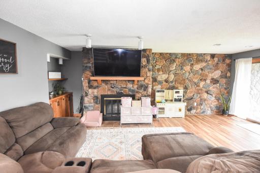 608 37th Avenue S, Moorhead, MN 56560